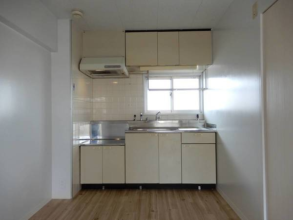 ビレッジハウス草部3号棟のキッチン|ビレッジハウスの同一物件・同一タイプの間取りの写真です