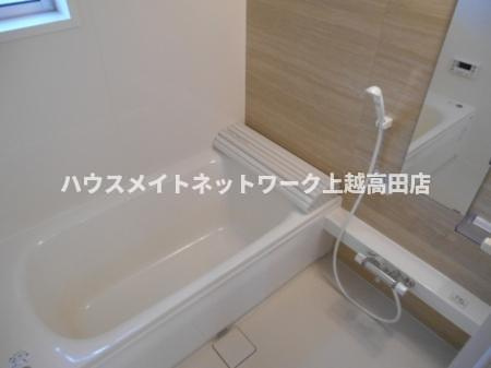 ヴィンヤードの浴室|追焚機能付・１坪風呂

