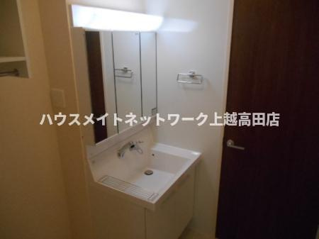 ヴィンヤードの独立洗面台|洗髪洗面化粧台