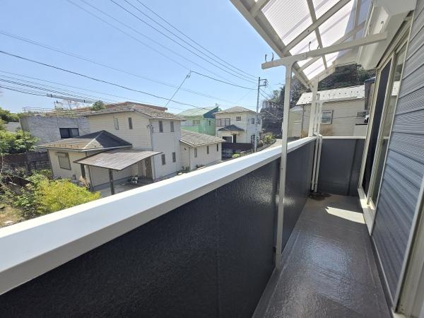 横浜市金沢区瀬戸の中古一戸建のバルコニー|陽当り良好のバルコニー！
風通しもよく気持ちいいです