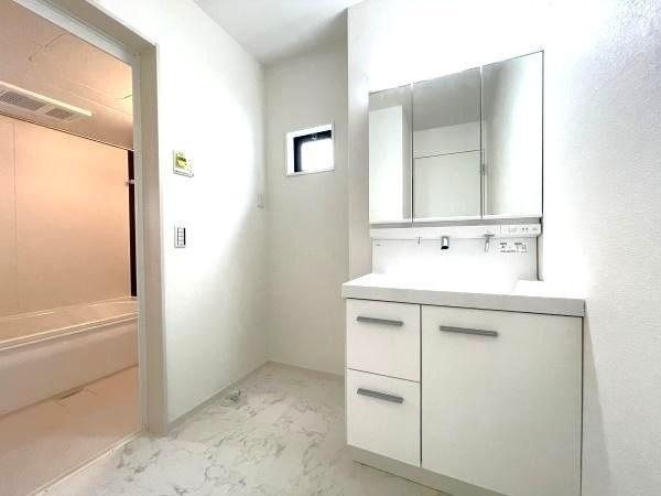 横浜市保土ケ谷区上星川２丁目の新築一戸建の外観：施工例|同じ施工会社が建築した施工例です。