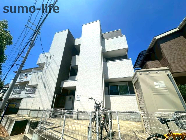 エール小中島の外観