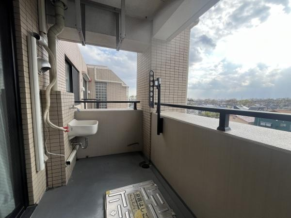 クオス宮崎台のバルコニー|広々としたバルコニーで陽当り良好！
燦燦とした日差しが入ってきます！