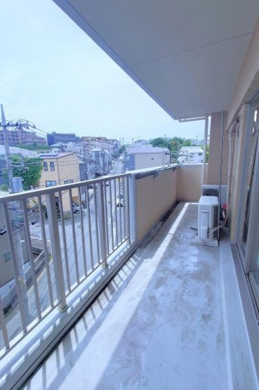 【バルコニー】 | ヒルハイツたまプラーザ | 広々としたバルコニー♪