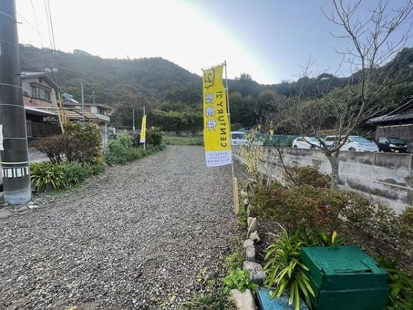 【前面道路含む現地写真】