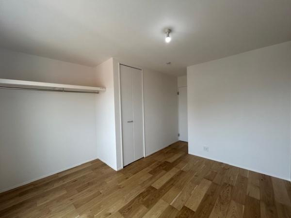 【寝室】