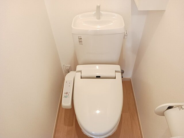 エトワ－ルのトイレ|ゆったりとした空間のトイレです
