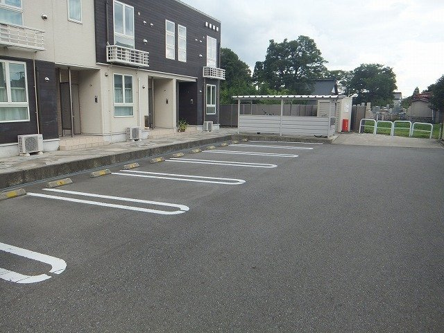 ネクステージ　Ⅱの駐車場|駐車場に車を止められます