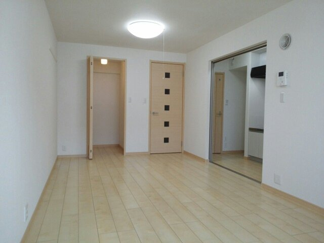 トーク鷹の羽Ⅲの内装|きれいな内装です