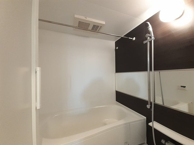 ヴィラージュ　アンジェリークⅢの浴室|コンパクトで使いやすいお風呂です