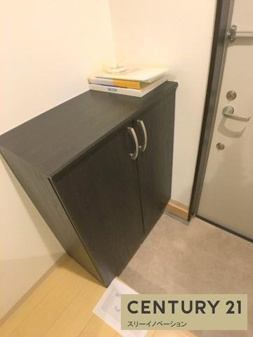 大阪市此花区伝法４丁目の賃貸マンションの玄関