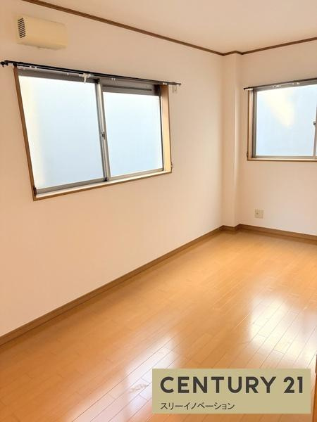 南恩加島6丁目店舗付き住宅の洋室