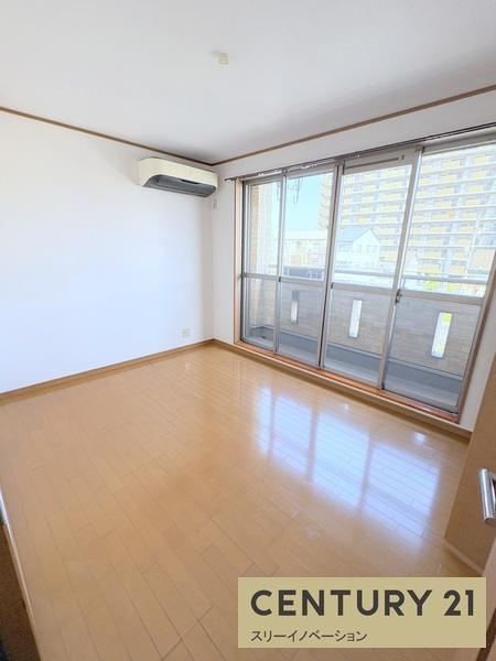 南恩加島6丁目店舗付き住宅の寝室