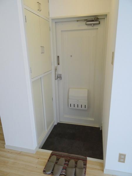 栄大正マンションの玄関|★ゆったり玄関スペース★