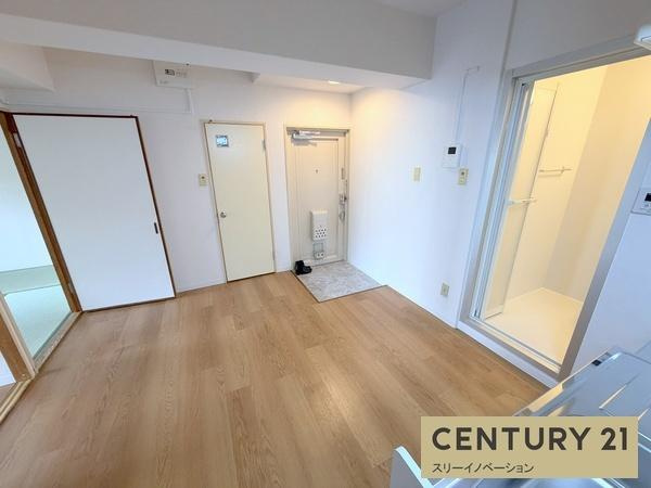 中善大正ハイツの居間・リビング|★広ーーい室内★