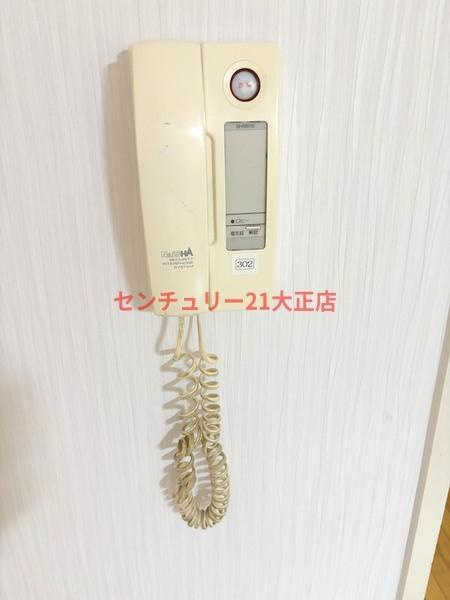 平和マンションのエントランス
