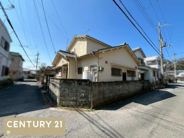 和歌山市直川　中古戸建の前面道路含む現地写真