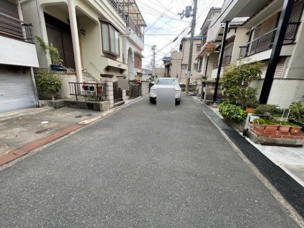 【前面道路含む現地写真】