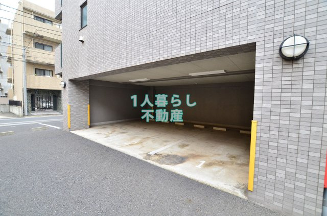 【駐車場】