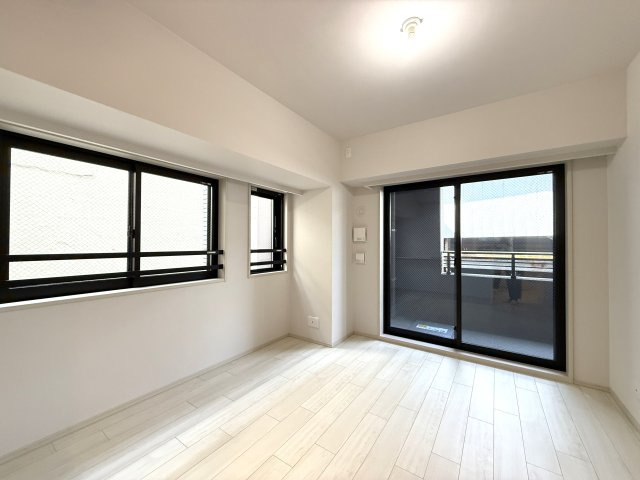クレアホームズ松山大街道の居間・リビング|家具配置しやすい広さ確保