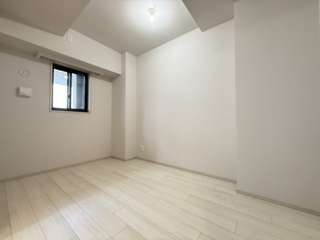 クレアホームズ松山大街道の洋室|多用途に使える居室設計