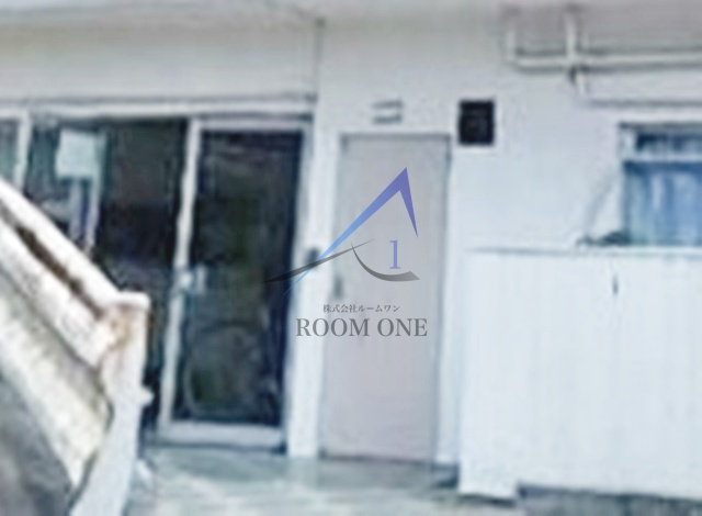 ＬＯＵＩＳのエントランス|エントランスです。