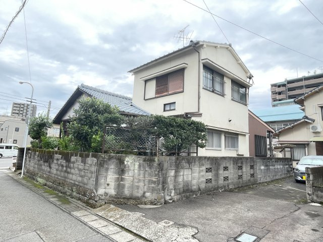 鹿児島県鹿児島市下荒田2丁目27-30の外観