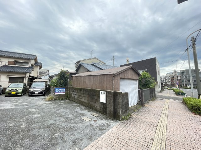 鹿児島県鹿児島市下荒田2丁目27-30の外観