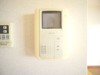 【セキュリティ】 | グリーンヒルズ | 訪問者の確認ができるTVドアホン付きです♪
