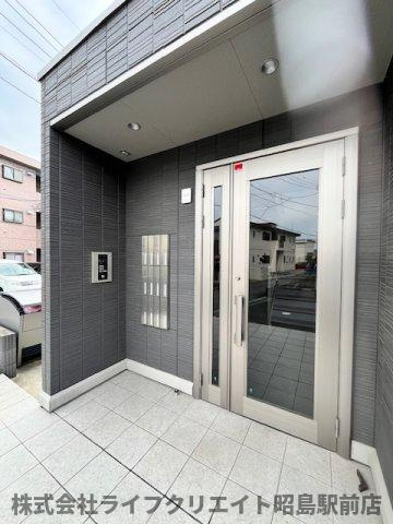BLESS昭島Ａ棟の駐車場