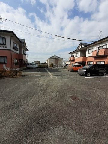 エスペランサＢの駐車場