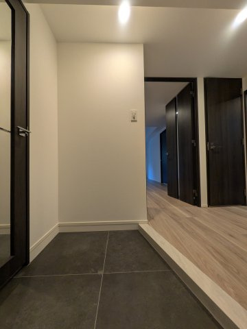 S-RESIDENCE大手門awesomeの玄関