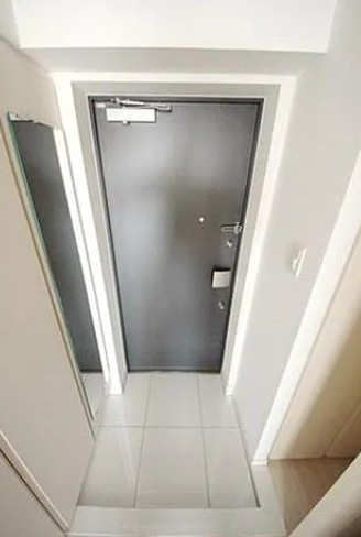 フュージョナル王子RICOTTの玄関