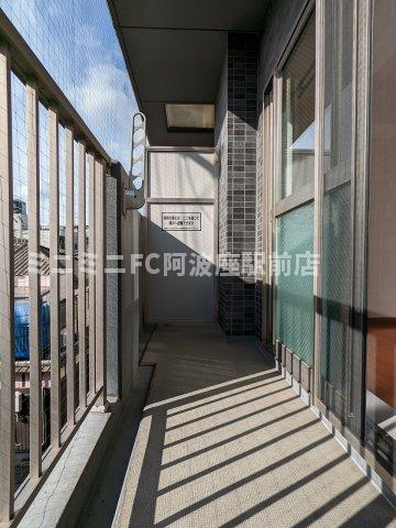 ディナスティ福島Ⅱのバルコニー