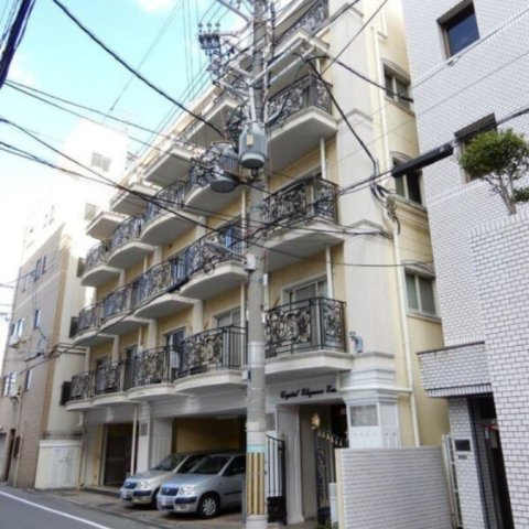 クリスタルエレガンス・EASTの外観