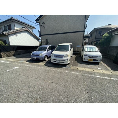 【駐車場】 | セゾンコート