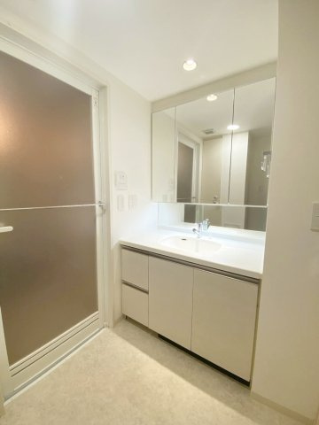 セレッソコート芦屋竹園の独立洗面台