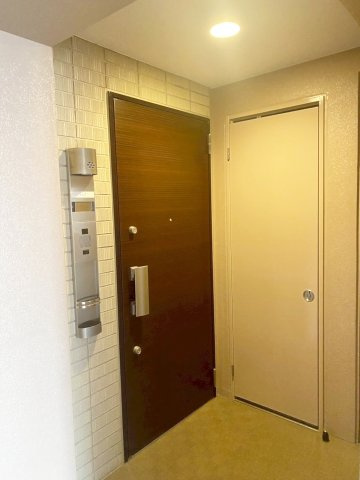 セレッソコート芦屋竹園の玄関