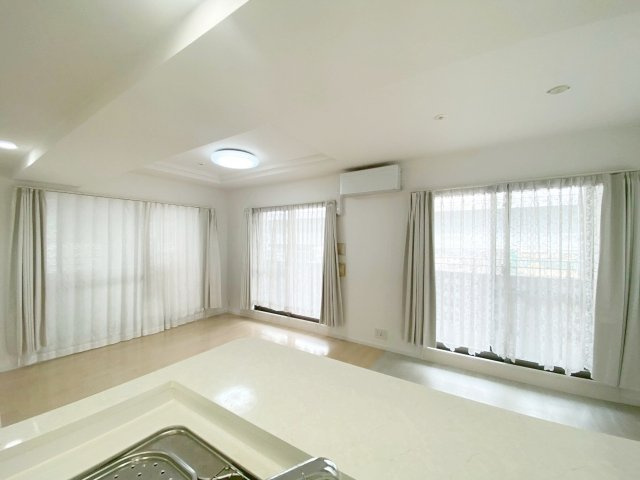 セレッソコート芦屋竹園の居間・リビング