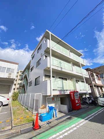カーサ上甲子園の外観