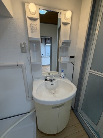 菅の台４丁目貸テラスの洗面所