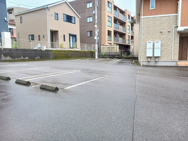【駐車場】