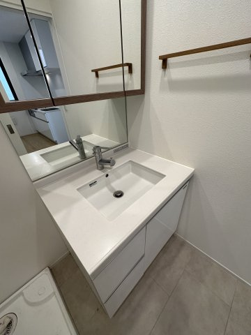 江東区三好２丁目の賃貸マンションの独立洗面台