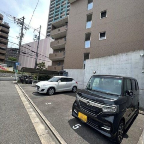 Elfer天王寺の駐車場