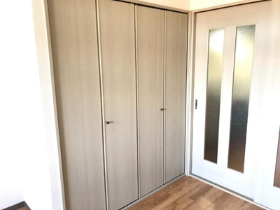 【内装】 | ツーリバーズ袴田 | クローゼット（イメージ）