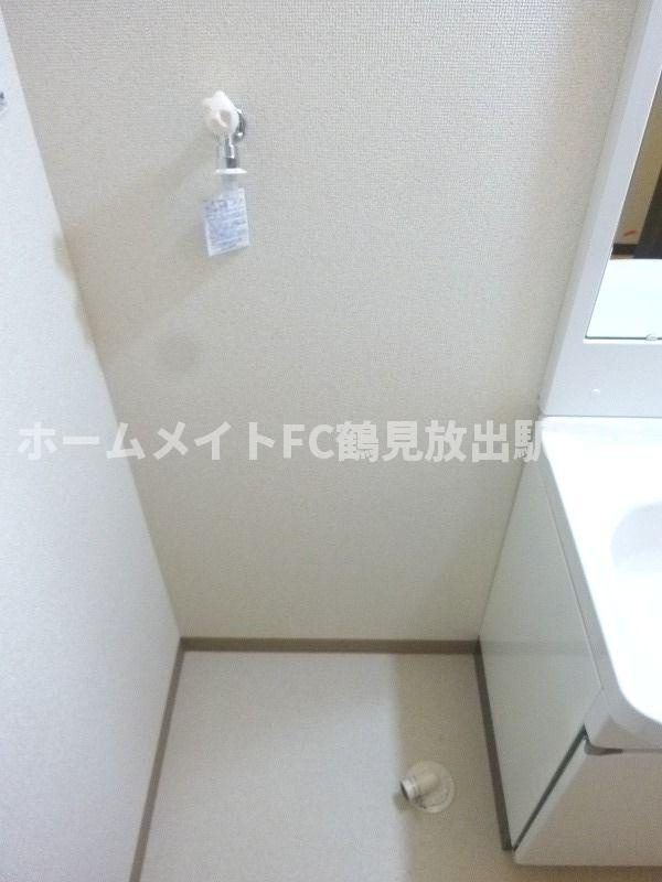 大阪市城東区諏訪４丁目のアパートの洗面所|洗濯機置場