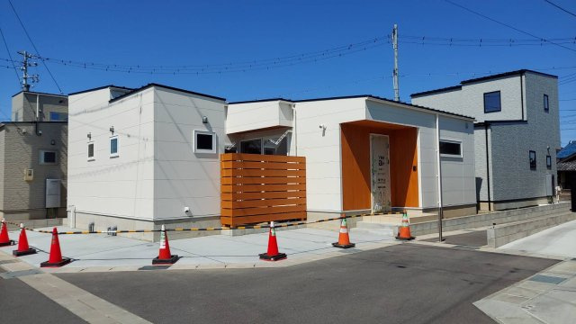 知多市大草字中道筋　全5区画　8号棟