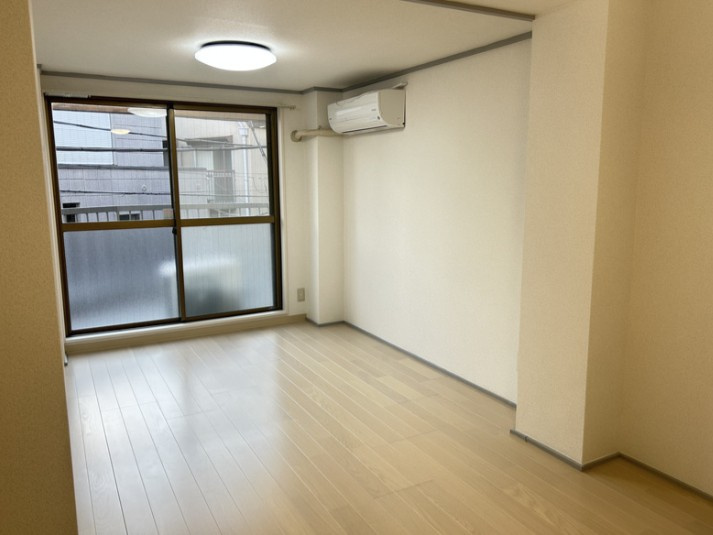 大塚戸建の洋室