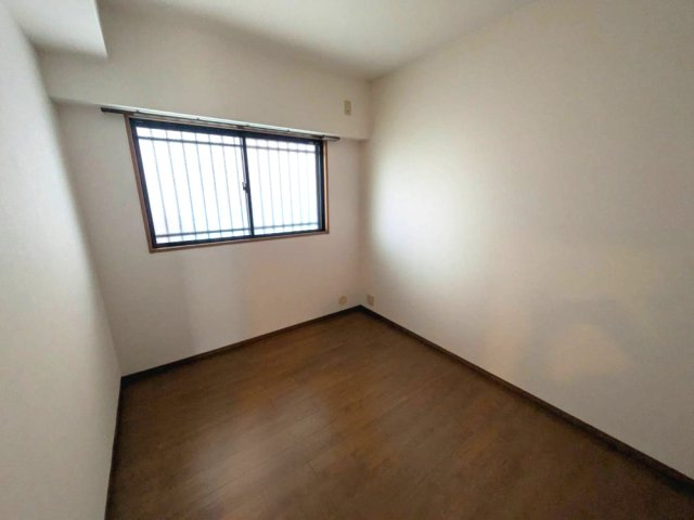 【洋室】 | ロワイヤル飾磨