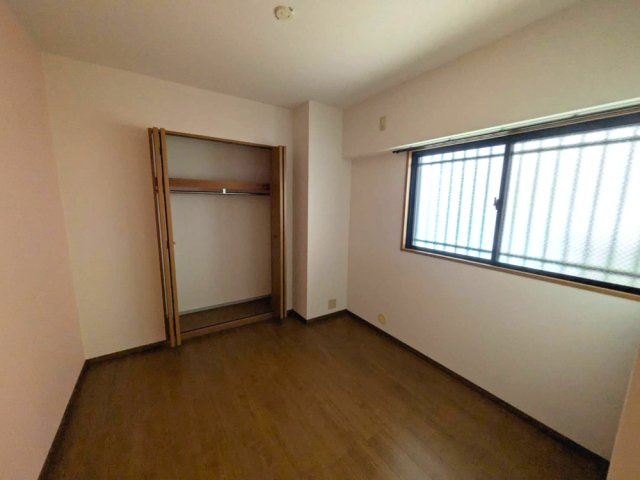 【洋室】 | ロワイヤル飾磨